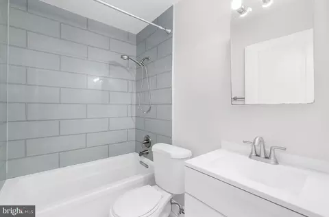 Bath - 214 Beach Rd, Pasadena, MD 21122 photo 1 of 4
