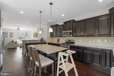 Kitchen - 1008 Linden Dr, Hanover, MD 21076 photo 4 of 4