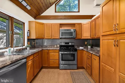 Kitchen - 8208 Edwin Raynor, Pasadena, MD 21122 photo 1 of 2