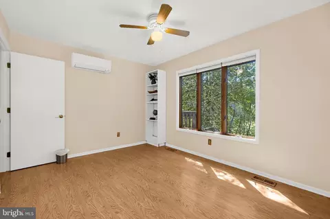 Bedroom - 8208 Edwin Raynor, Pasadena, MD 21122 photo 5 of 10