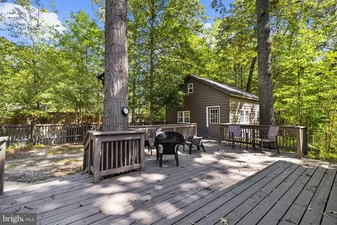 Exterior - 8208 Edwin Raynor, Pasadena, MD 21122 photo 12 of 19