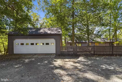 Exterior - 8208 Edwin Raynor, Pasadena, MD 21122 photo 17 of 19