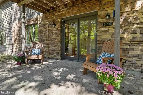 Exterior - 8208 Edwin Raynor, Pasadena, MD 21122 photo 6 of 19