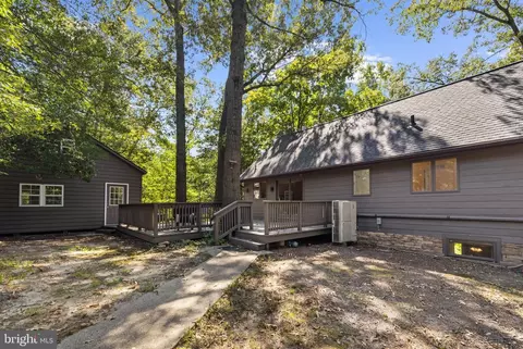 Exterior - 8208 Edwin Raynor, Pasadena, MD 21122 photo 15 of 19
