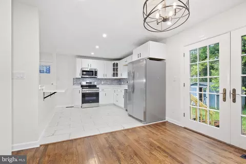 Kitchen - 328 Vale Smt S, Laurel, MD 20724 photo 2 of 3