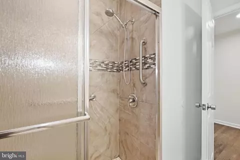 Entry Way - 328 Vale Smt S, Laurel, MD 20724 photo 11 of 12