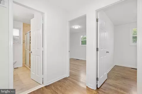 Entry Way - 328 Vale Smt S, Laurel, MD 20724 photo 8 of 12