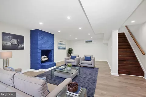 Living - 328 Vale Smt S, Laurel, MD 20724 photo 2 of 6