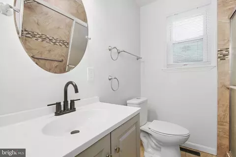 Bath - 328 Vale Smt S, Laurel, MD 20724 photo 1 of 2