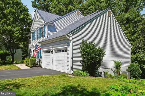 Exterior - 2024 Old Willow Way, Crofton, MD 21114 photo 2 of 5