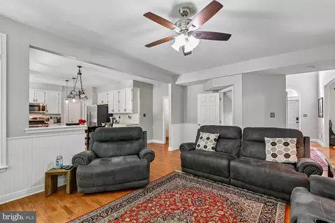 Entry Way - 2024 Old Willow Way, Crofton, MD 21114 photo 2 of 4