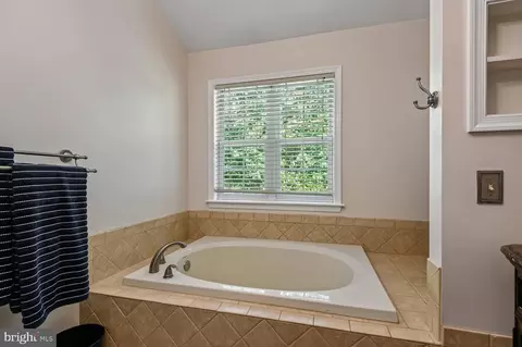 Bath - 2024 Old Willow Way, Crofton, MD 21114 photo 3 of 6