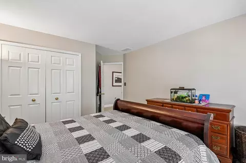 Bedroom - 2024 Old Willow Way, Crofton, MD 21114 photo 4 of 7