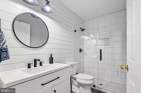 Bath - 2024 Old Willow Way, Crofton, MD 21114 photo 5 of 6