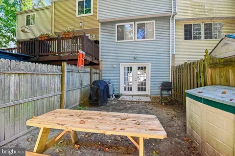 Exterior - 7920 Sutherland Ct, Pasadena, MD 21122 photo 4 of 9