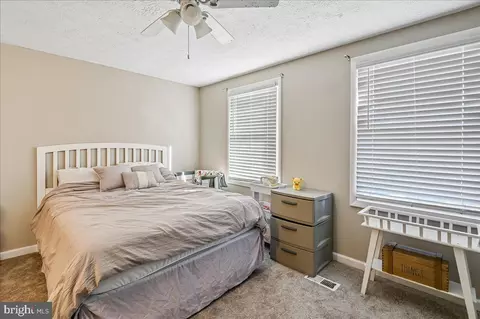 Bedroom - 7920 Sutherland Ct, Pasadena, MD 21122 photo 1 of 9