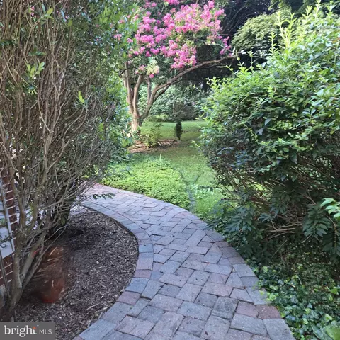 301 Cedar Ln, Annapolis, MD 21403 photo 4