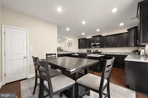 Entry Way - 3541 Tribeca Trl, Laurel, MD 20724 photo 7 of 9
