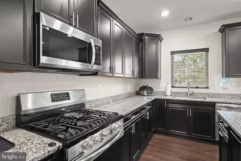 Kitchen - 3541 Tribeca Trl, Laurel, MD 20724 photo 2 of 3