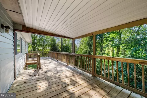 Exterior - 876 Windsong Dr, Arnold, MD 21012 photo 6 of 6