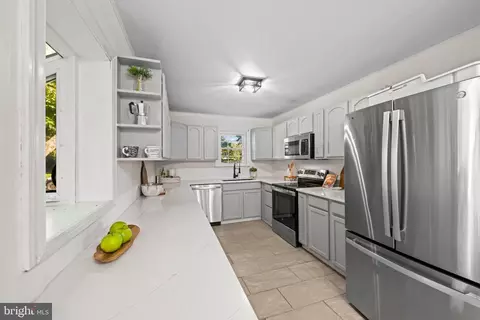 Kitchen - 876 Windsong Dr, Arnold, MD 21012 photo 1 of 3