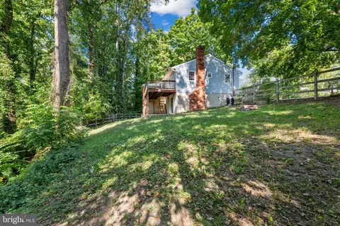 Exterior - 876 Windsong Dr, Arnold, MD 21012 photo 5 of 6