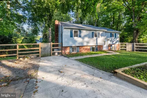 Exterior - 876 Windsong Dr, Arnold, MD 21012 photo 4 of 6