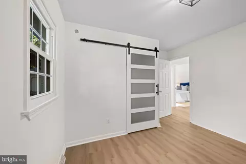 Entry Way - 876 Windsong Dr, Arnold, MD 21012 photo 2 of 4