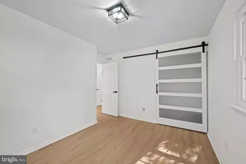 Bedroom - 876 Windsong Dr, Arnold, MD 21012 photo 3 of 3