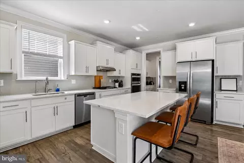Kitchen - 2824 Broad Wing Dr, Odenton, MD 21113 photo 3 of 5