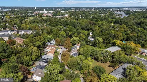 View/Area - 237 Chatham Ln, Annapolis, MD 21403 photo 2 of 3