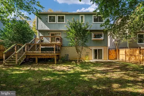 Exterior - 237 Chatham Ln, Annapolis, MD 21403 photo 9 of 12