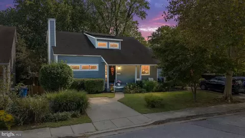 Exterior - 237 Chatham Ln, Annapolis, MD 21403 photo 2 of 12