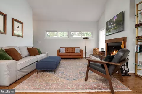 Living - 237 Chatham Ln, Annapolis, MD 21403 photo 2 of 2