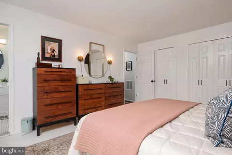 Bedroom - 237 Chatham Ln, Annapolis, MD 21403 photo 3 of 6