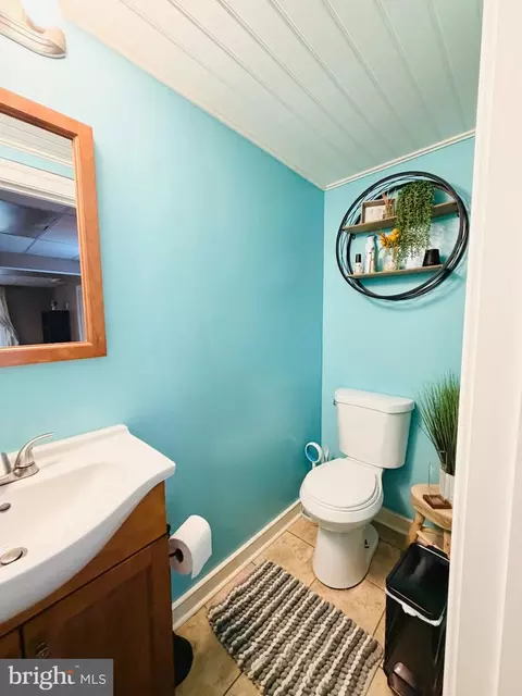 Bath - 321 Cool Breeze Ct, Pasadena, MD 21122 photo 1 of 2