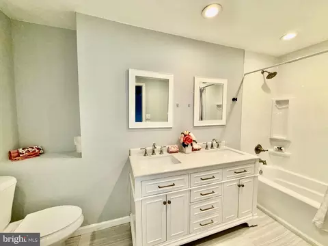 Bath - 7635 Stoney Creek Dr, Pasadena, MD 21122 photo 1 of 10