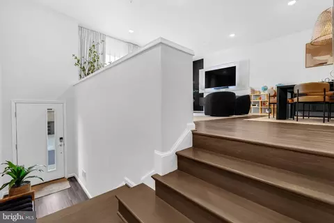 Entry Way - 3344 Pitch Pine Dr, Laurel, MD 20724 photo 1 of 7