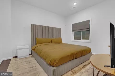 Bedroom - 3344 Pitch Pine Dr, Laurel, MD 20724 photo 7 of 8