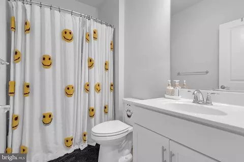 Bath - 3344 Pitch Pine Dr, Laurel, MD 20724 photo 4 of 4