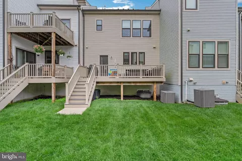Exterior - 3344 Pitch Pine Dr, Laurel, MD 20724 photo 4 of 5