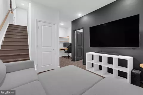 Entry Way - 3344 Pitch Pine Dr, Laurel, MD 20724 photo 6 of 7