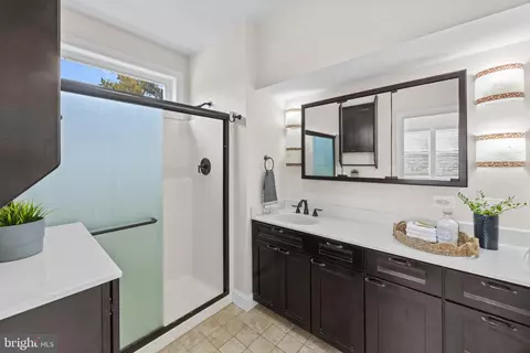Bath - 2260 Lake Dr, Pasadena, MD 21122 photo 1 of 3