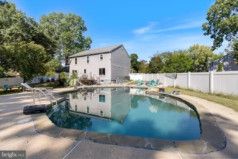 Exterior - 735 Evergreen Rd, Severn, MD 21144 photo 7 of 7