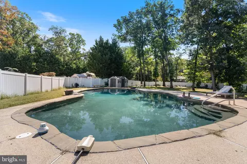 Exterior - 735 Evergreen Rd, Severn, MD 21144 photo 5 of 7