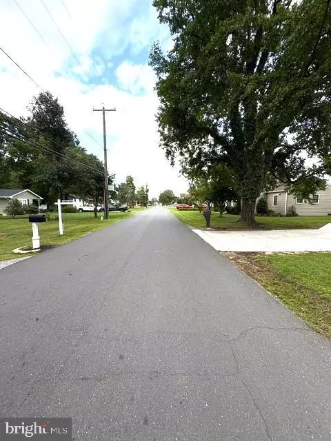 View/Area - 19 Brookfield Rd, Pasadena, MD 21122 photo 3 of 3