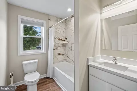 Bath - 14 Montrose Rd, Pasadena, MD 21122 photo 2 of 4