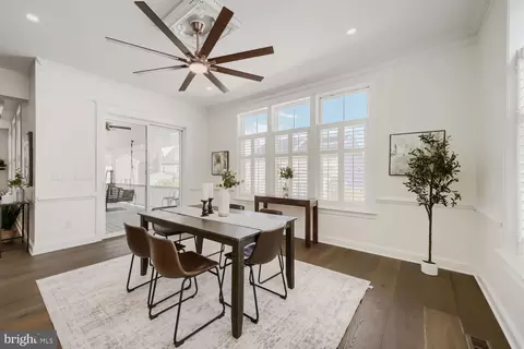 Dining - 2602 Wing Stem Cir, Odenton, MD 21113 photo 2 of 3