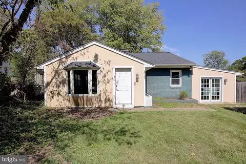Exterior - 1729 Shore Dr, Edgewater, MD 21037 photo 2 of 11