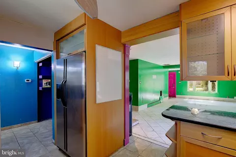 Entry Way - 1729 Shore Dr, Edgewater, MD 21037 photo 1 of 2